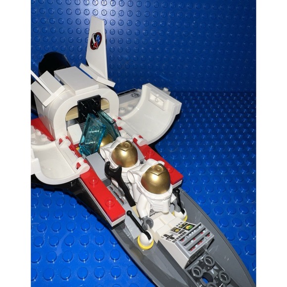 LEGO CITY Utility Shuttle (60078) Space Exploration - Picture 2 of 7